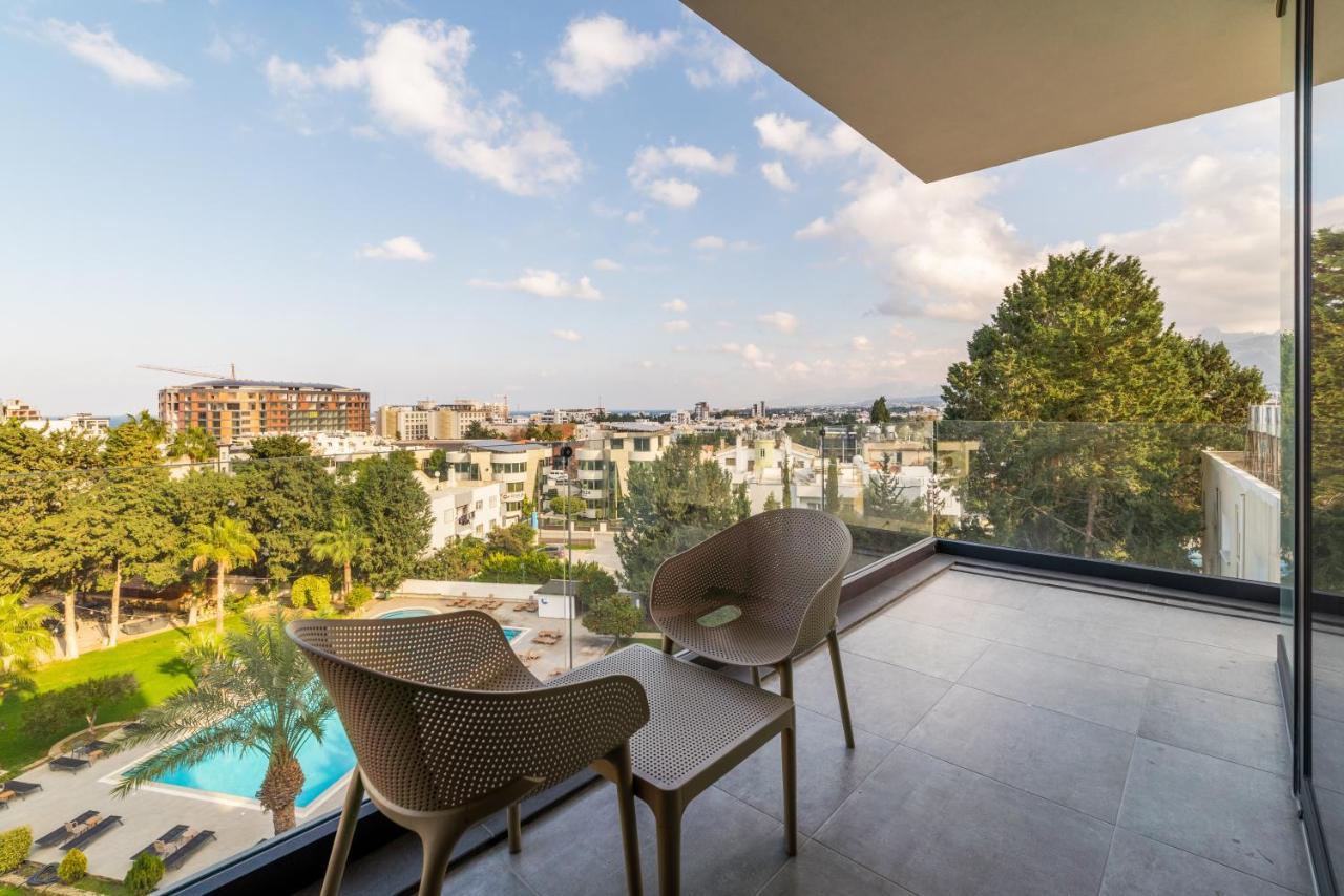 קיירניה Hotel Pia Bella מראה חיצוני תמונה