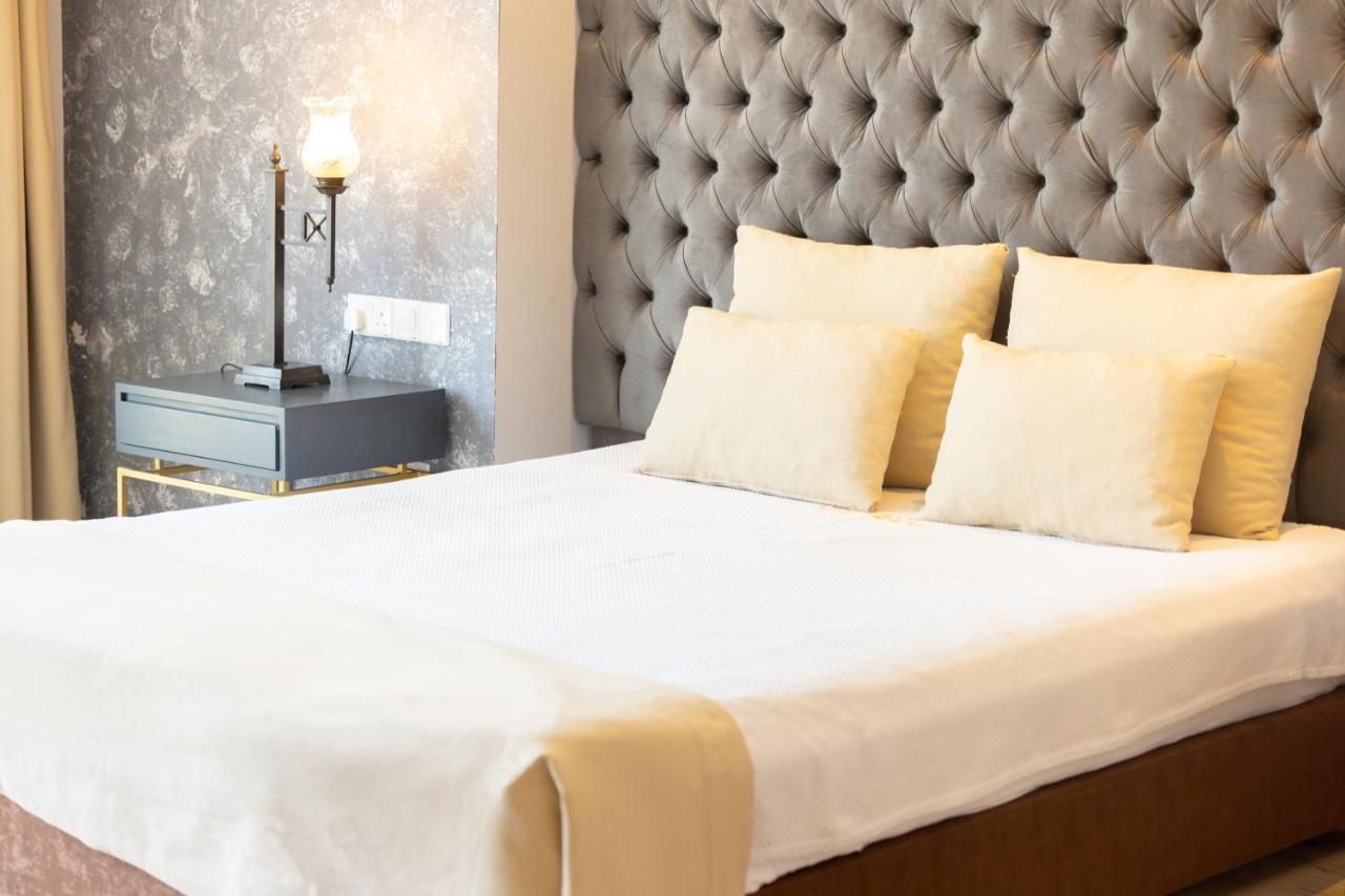 קיירניה Hotel Pia Bella מראה חיצוני תמונה