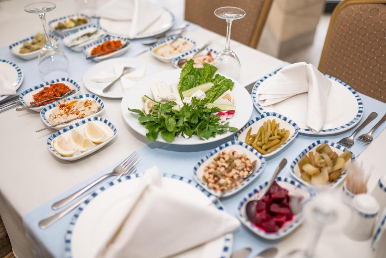 קיירניה Hotel Pia Bella מראה חיצוני תמונה