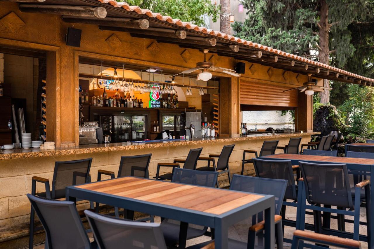 קיירניה Hotel Pia Bella מראה חיצוני תמונה