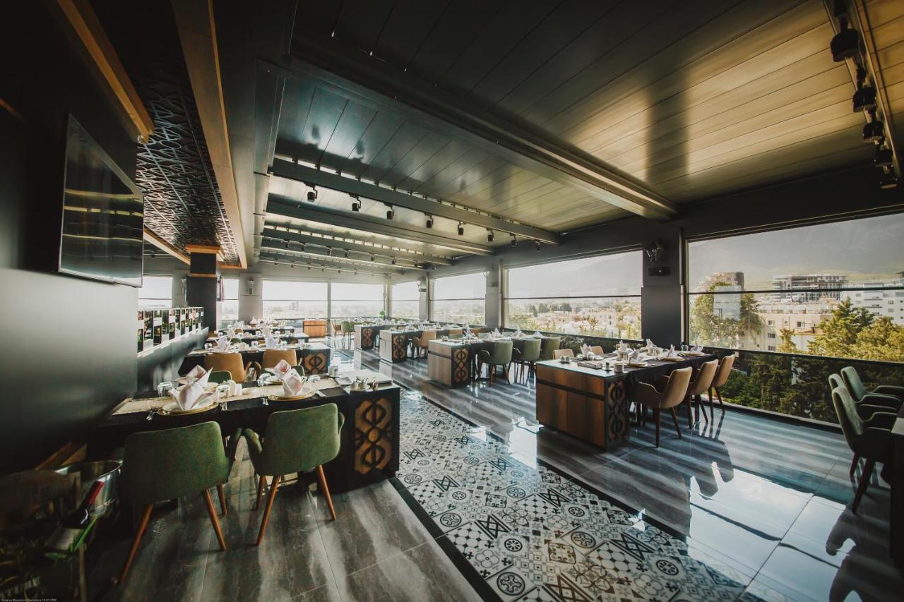 קיירניה Hotel Pia Bella מראה חיצוני תמונה