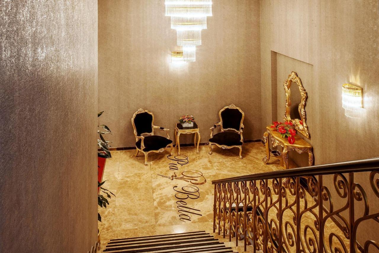 קיירניה Hotel Pia Bella מראה חיצוני תמונה