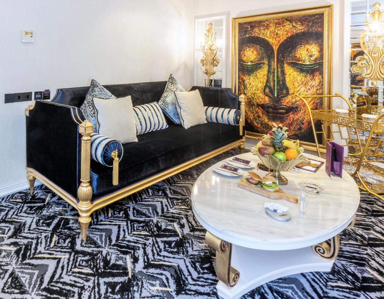 קיירניה Hotel Pia Bella מראה חיצוני תמונה